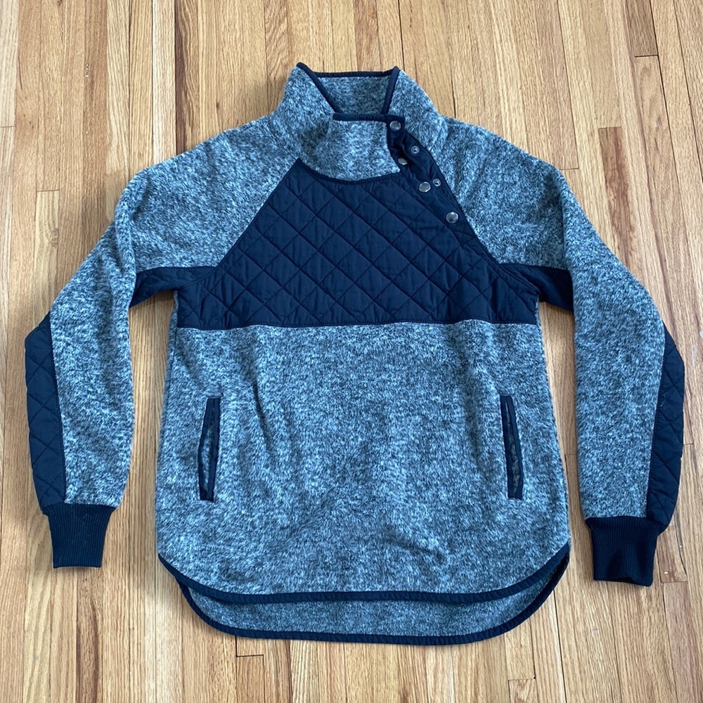 Abercrombie and Fitch Snap Pull Over